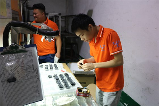 注塑模具制造廠：藍牙耳機模具你知多少，一測便知曉