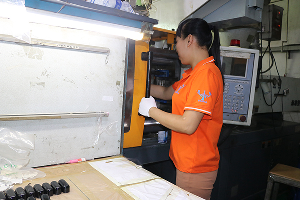 博騰納注塑模具制造廠——12道質檢工序，品質更有保障
